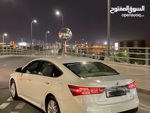 Used Toyota Avalon in Muharraq