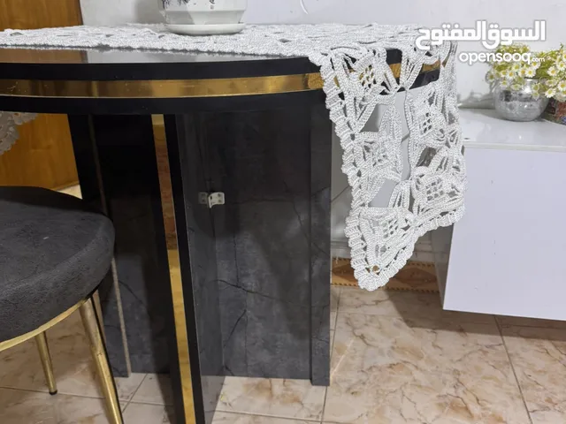 ميز طعام تركي اربع كراسي