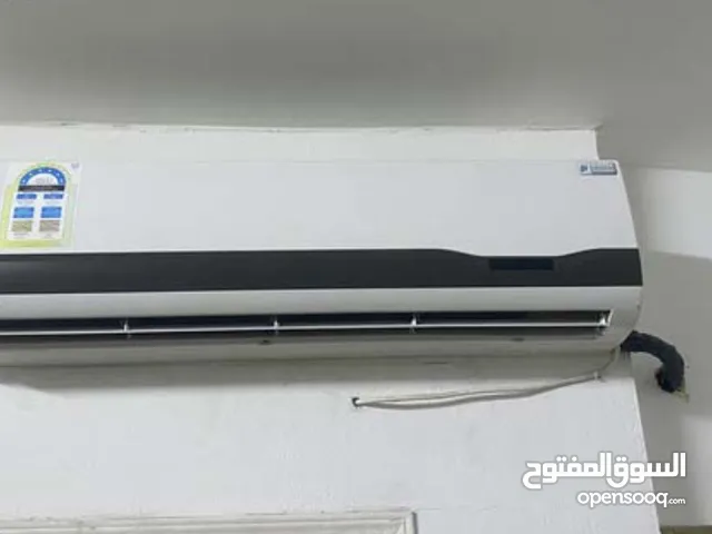 للبيع ايسي طنين ونص بحاله جدا ممتازه ، ( 80 دينار وقابل للمعقول )