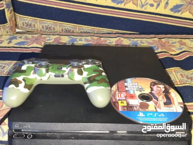 جهاز ps4 مع بد تحكم مع قرص gta5