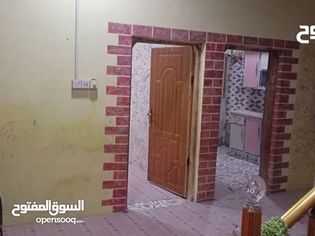 بيت للبيع القبلة موقع مميز سعر مناسب جداً