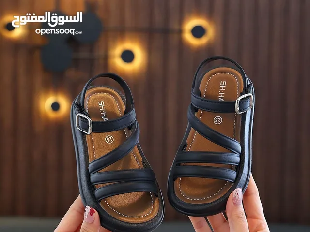حذاء بناتي