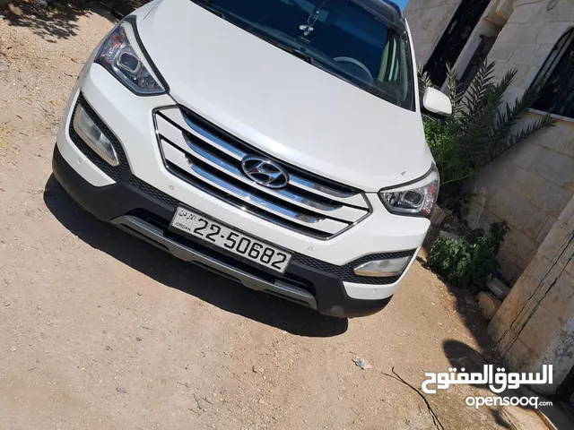 Hyundai Santa Fe 2015 in Irbid