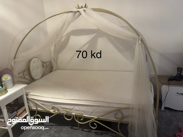 تخت مفرد ونص من هوم سنتر