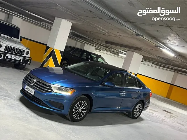 فولكسواكن جيتا موديل 2020 SE PLUS ماشية 88 الف ميل بيها قبغ جنطة وجاملغ خلفي جهة سايق فقط صبغ