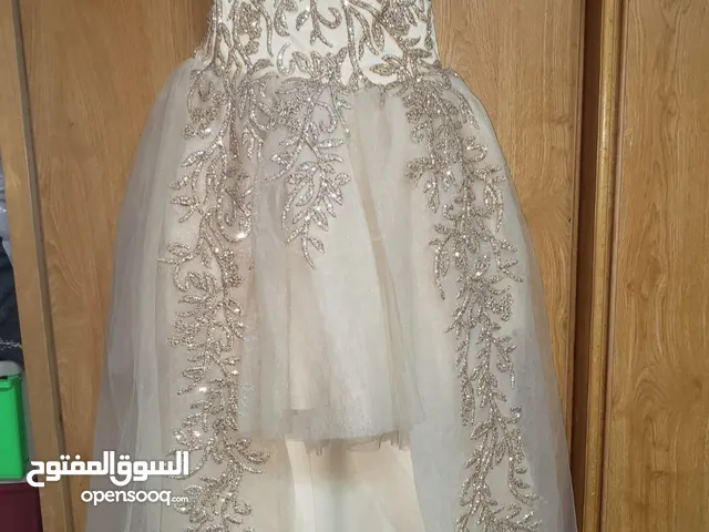 فستان بناتي عدد 3 فساتين لبسة وحدة وكالة
