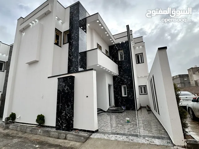 140m2 3 Bedrooms Townhouse for Sale in Tripoli Khallet Alforjan