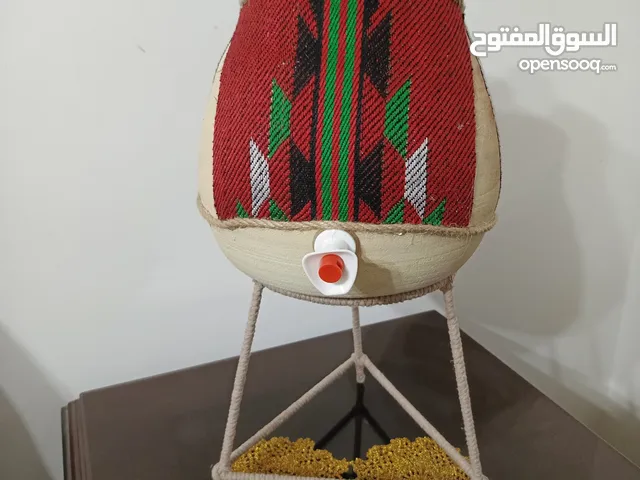زير ماء فخار مزين مع القاعدة المتينه والحنفيه المثبته بسعة 7 لتر/ صلصال فاخر غير مضاف له اي مواد