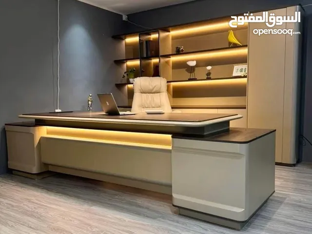 مكتب اداري مميز 140*70 تفصيل خشب لامينت مستورد مكفول بسعر المصنع موديلات فخمه مميزة بأقل الاسعار
