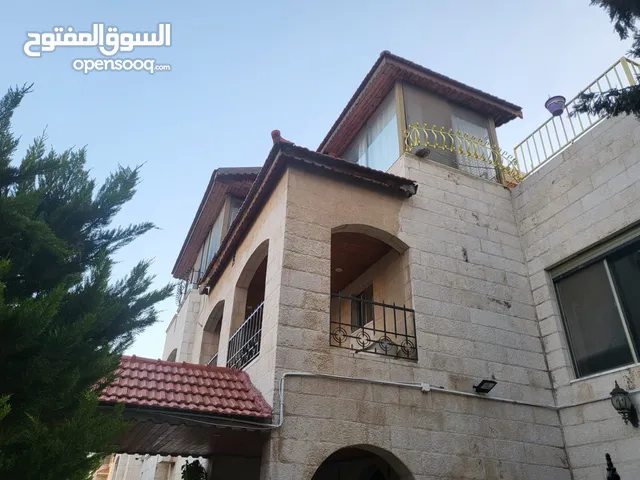 450 m2 4 Bedrooms Villa for Sale in Amman Khalda