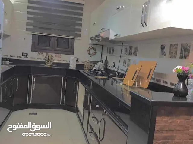 170m2 4 Bedrooms Apartments for Sale in Tripoli Al-Mansoura