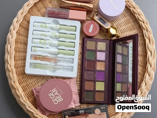 عرض مكياج ،،