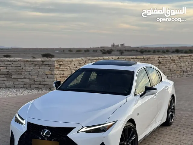 لكزس IS350 اصلF رقم واحد 1/1 ممشى قليل وجاهرة للاستخدام