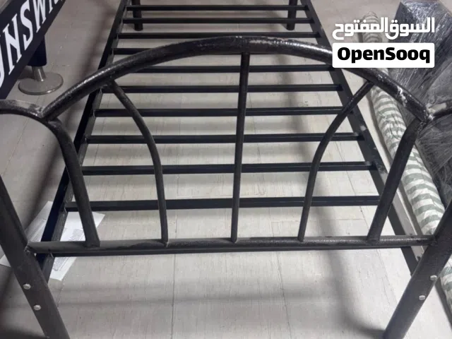 سرير حديد بطول 2 متر وعرض 90 سم