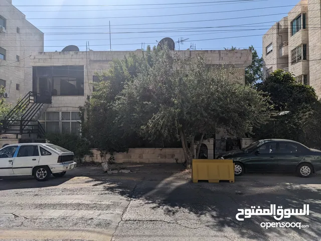 169 m2 2 Bedrooms Townhouse for Sale in Amman Um Uthaiena