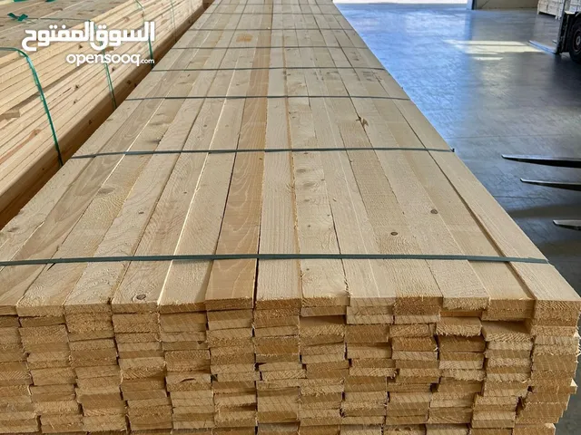 خشب ابيض Pine KD و خشب سويد Spruce جاهز للشحن من اوروبا الى جبل على