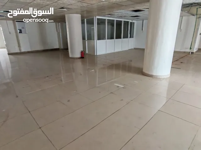 COMMERCIAL SHOWROOM [BO-214]
