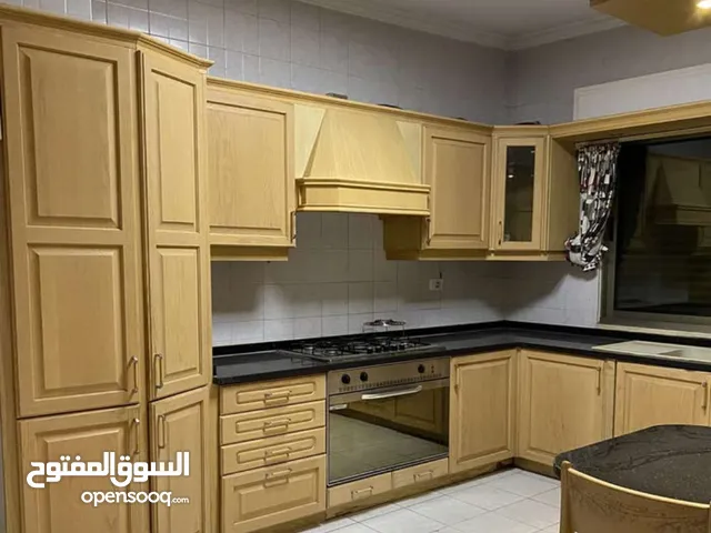 197 m2 3 Bedrooms Apartments for Rent in Amman Um Uthaiena