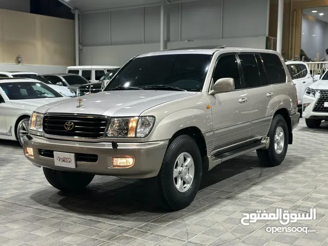 Toyota Land Cruiser 2002 in Central Governorate