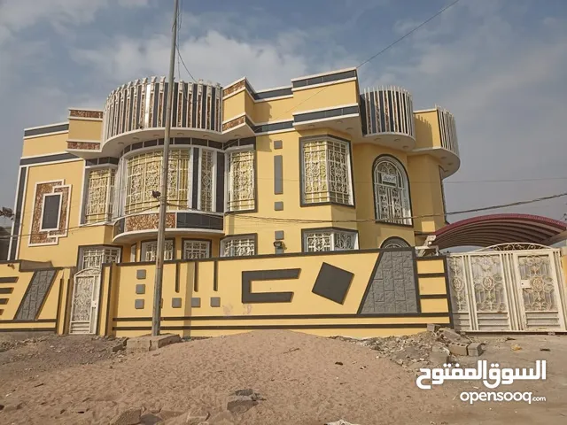 180 m2 More than 6 bedrooms Villa for Sale in Basra Abu Al-Khaseeb
