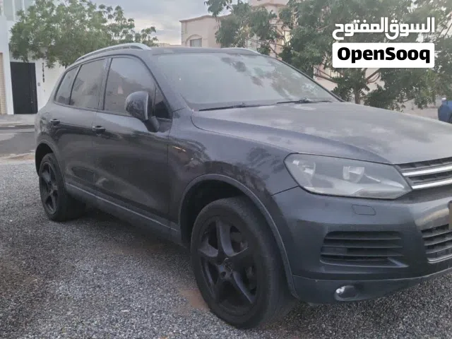 2014 فولكسفاغن طوارق Standard