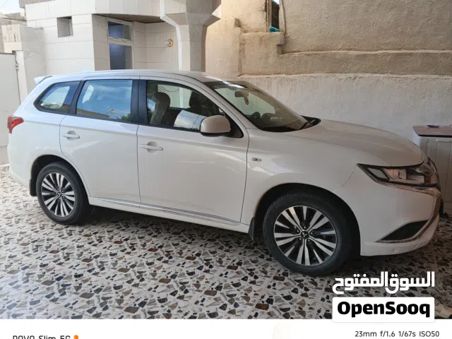 ميتسوبيشي اوتلاندر