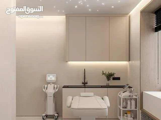 مطلوب شريك مادي فقط لعيادة قائمة ومربحة