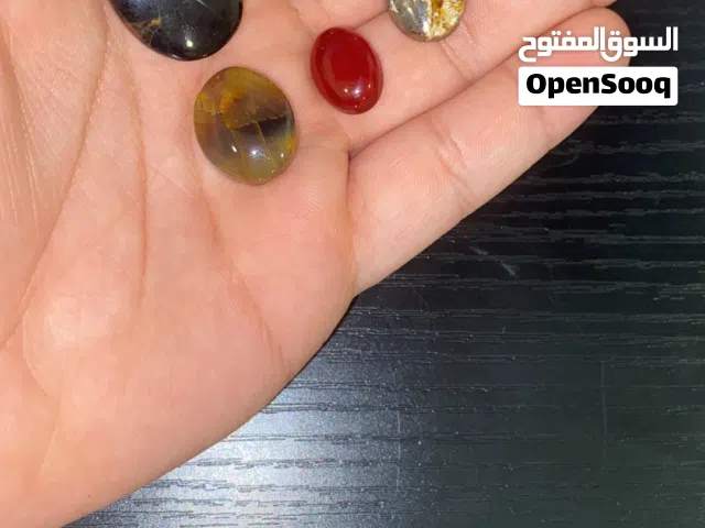احجار متنوعه