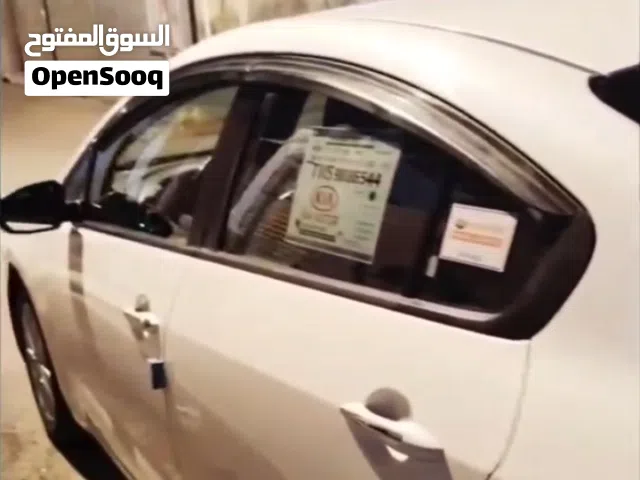 سيارة سيراتو