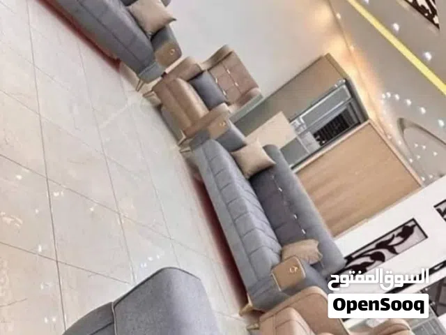 ابو الامير لتنجيد جميع انوع الكنب المستعمل يوجد مندوب بيوصل لعندك للكنب المستعمل وخدمة توصيل متوفر