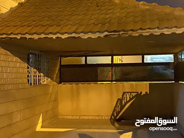 250m2 4 Bedrooms Townhouse for Sale in Mafraq Al-Hamra