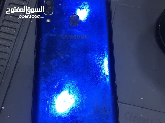 Samsung Galaxy A20 32 GB in Basra