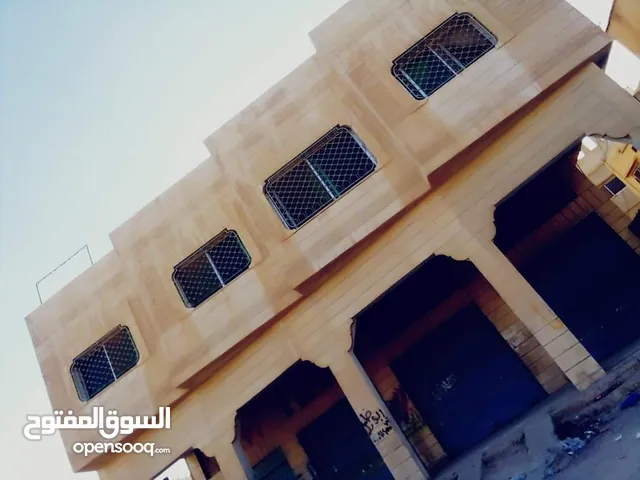 350 m2 Complex for Sale in Zarqa Al Zawahra