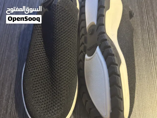 Black Comfort Shoes in Hawally