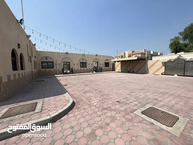 6000ft 4 Bedrooms Townhouse for Sale in Sharjah Other