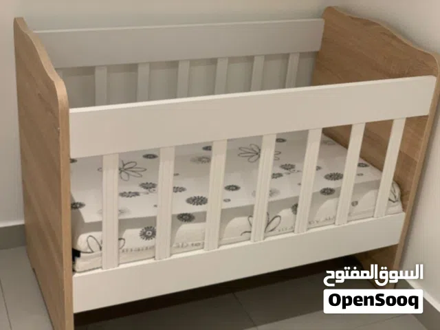 سرير اطفال