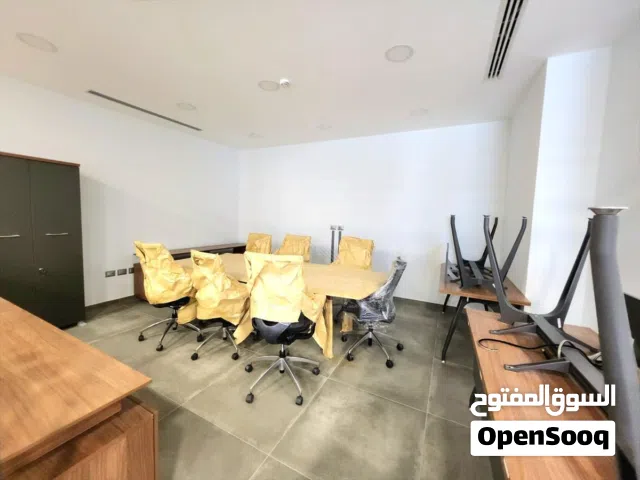 مكتب تجاري مفروش فاخر للايجار في عبدون