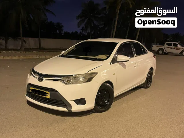 تويوتا ياريس 2014 للبيع