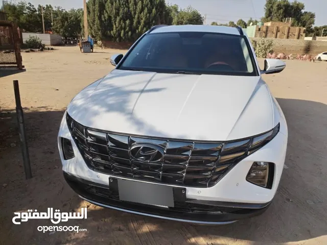 توسان 2021 كروم جديد ماشي 29 ألف نضيف جديد شاذ.