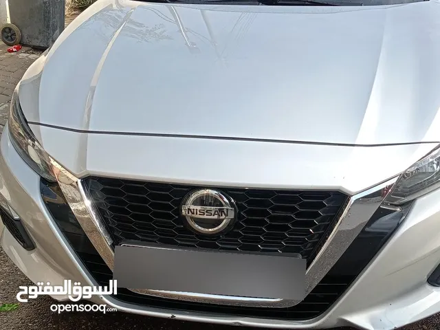 Used Nissan Altima in Basra