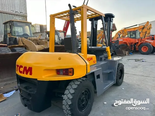 ايجار رافعات شوكيه فوركلفت وكرينات وسيزرلفت للايجار جميع الأحجام شهري يومي مشاوير معدات نضيفه