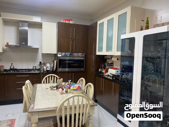 شقة مميزة بسعر مغري بعمان الغربيه