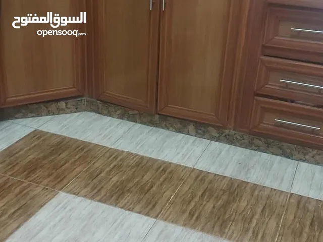 ابواب مطبخ المنيوم ( ارضي ) بحال الجديد 6 درفات