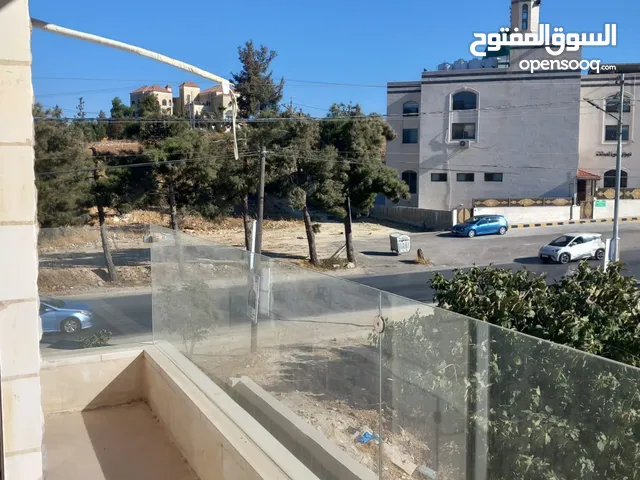 شقة فاخرة 200 م قرب جامعة عمان الاهلية