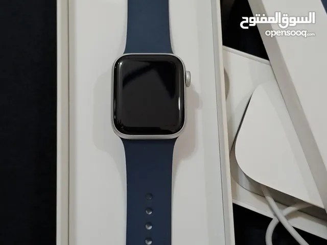 original apple watch SE 2023 GPS 40mm silver Aluminium with strom blue sport band for ladies woman