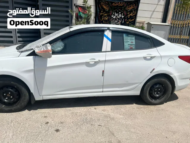 2015 هيونداي اكسنت GLS