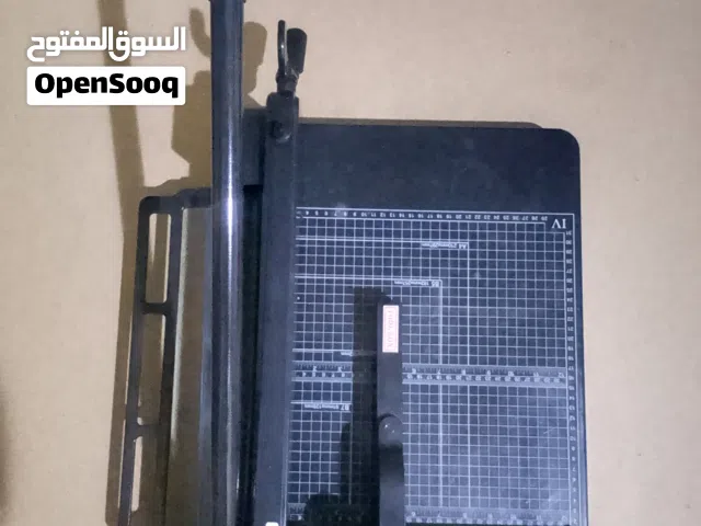 للبيع: مقص ورق