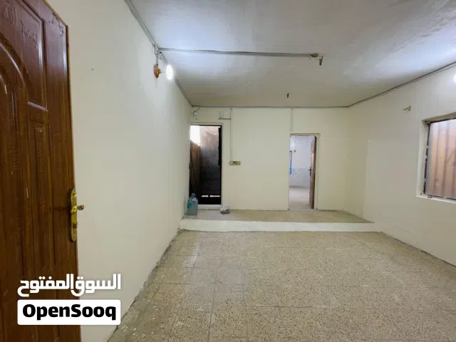75 m2 1 Bedroom Apartments for Rent in Basra Al Ashar