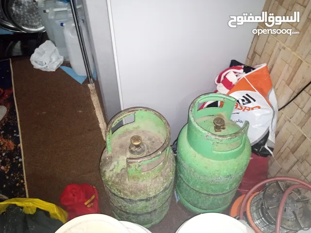 جرتين غاز ب 50 دينار و الجرة الواحدة ب 25