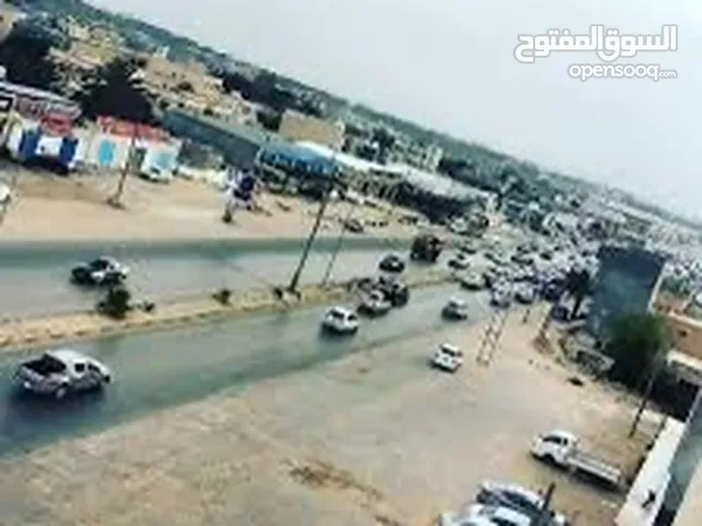 واجهة 60 متر على الطريق العام – أرض تجارية نادرة في بداية البيفة!